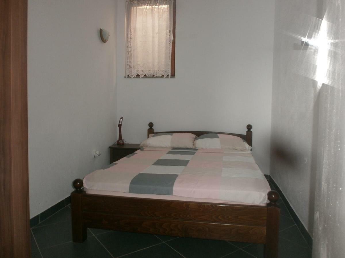 Apartmani Lastro Jesenice  Dış mekan fotoğraf